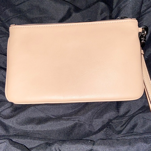 Coach 1941 Collection Meadowlark Turnlock Wristlet 21 EUC - Picture 4 of 6